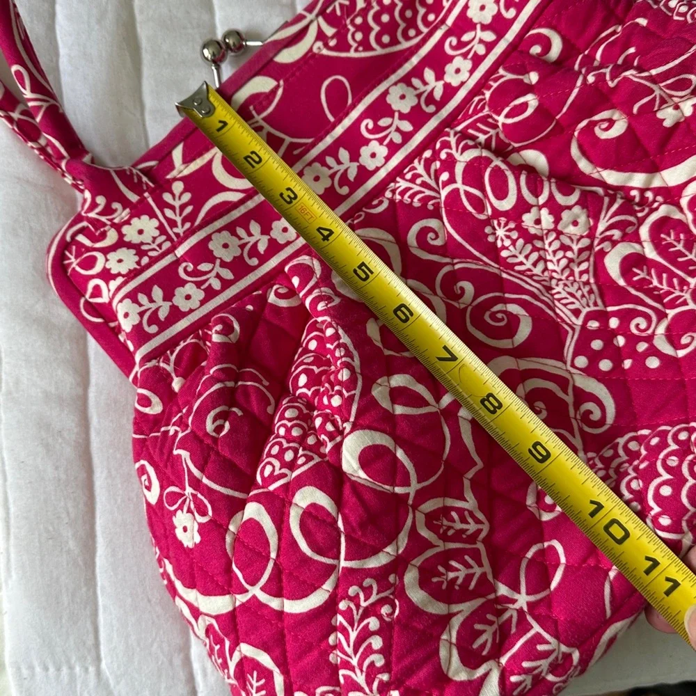 Vera Bradley Alice kiss lock satchel shoulder bag. Fushia “twirley birds”